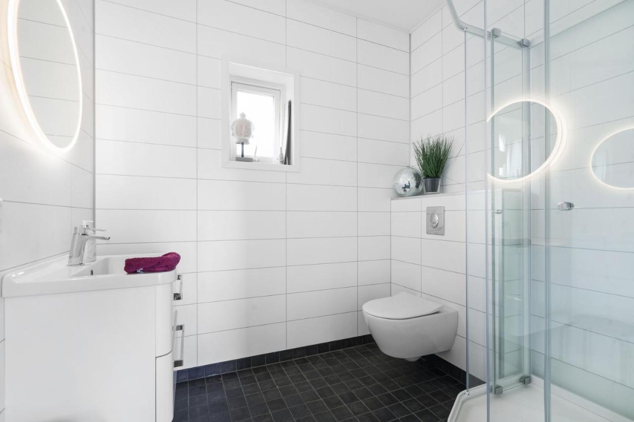 Nydelig Moderne Villa Med Fantastisk Beliggenhet. Kabelvåg Zewnętrze zdjęcie